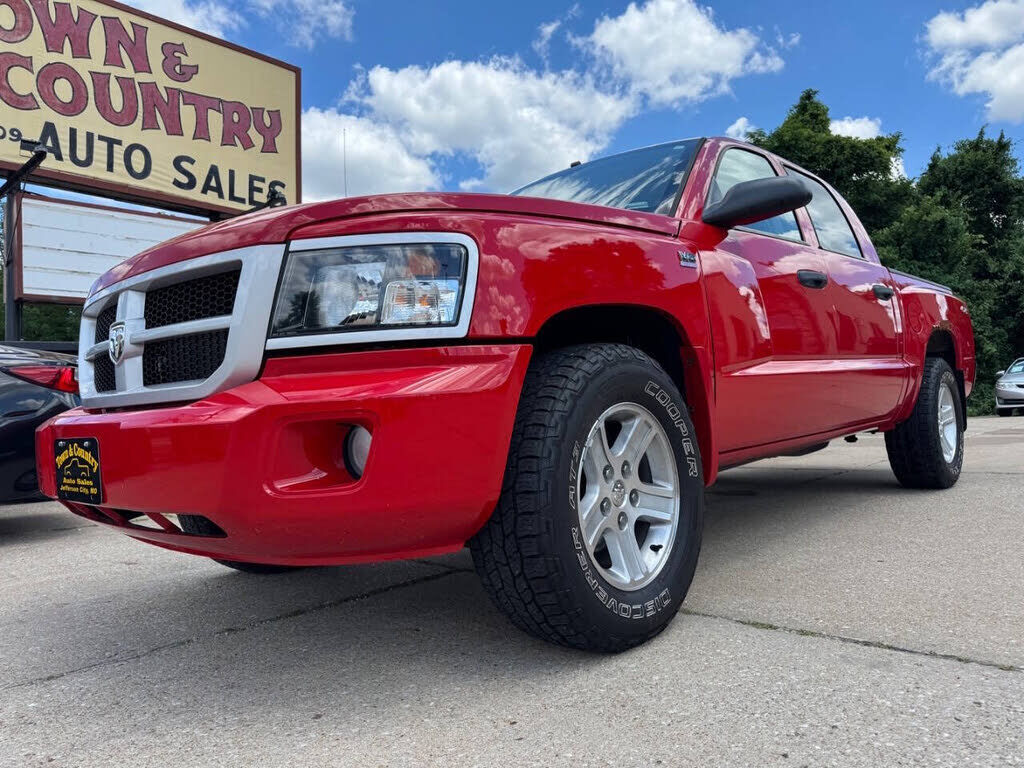2011 DODGE Dakota
