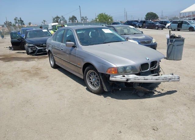 2000 BMW 5 Series