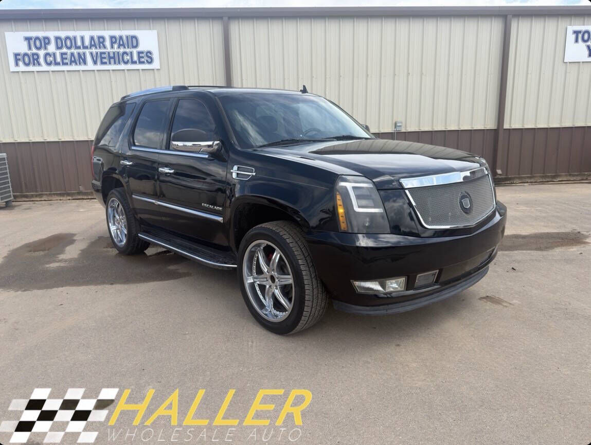 2010 CADILLAC Escalade