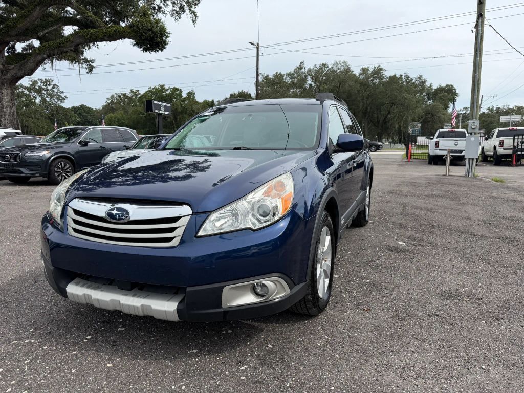 2011 SUBARU Outback
