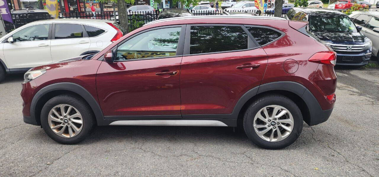 2017 HYUNDAI Tucson