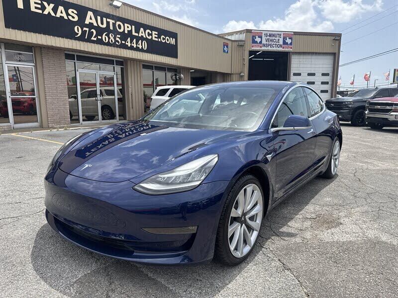 2018 TESLA Model 3