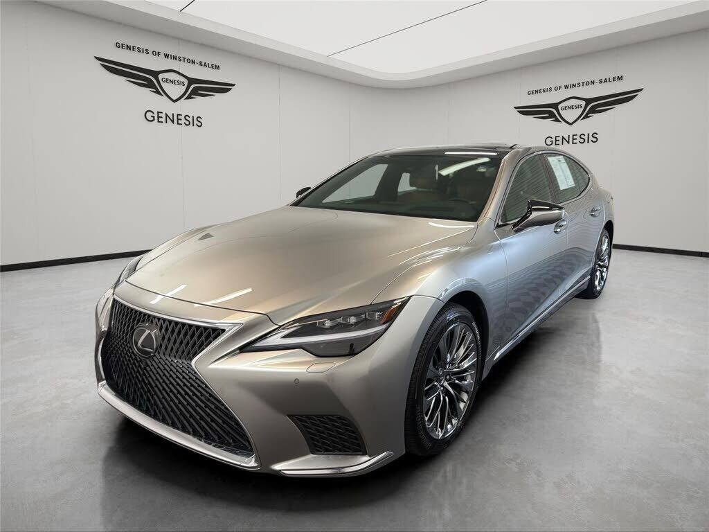 2022 LEXUS LS