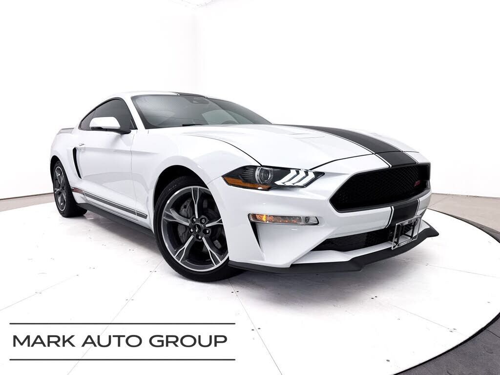 2022 FORD Mustang