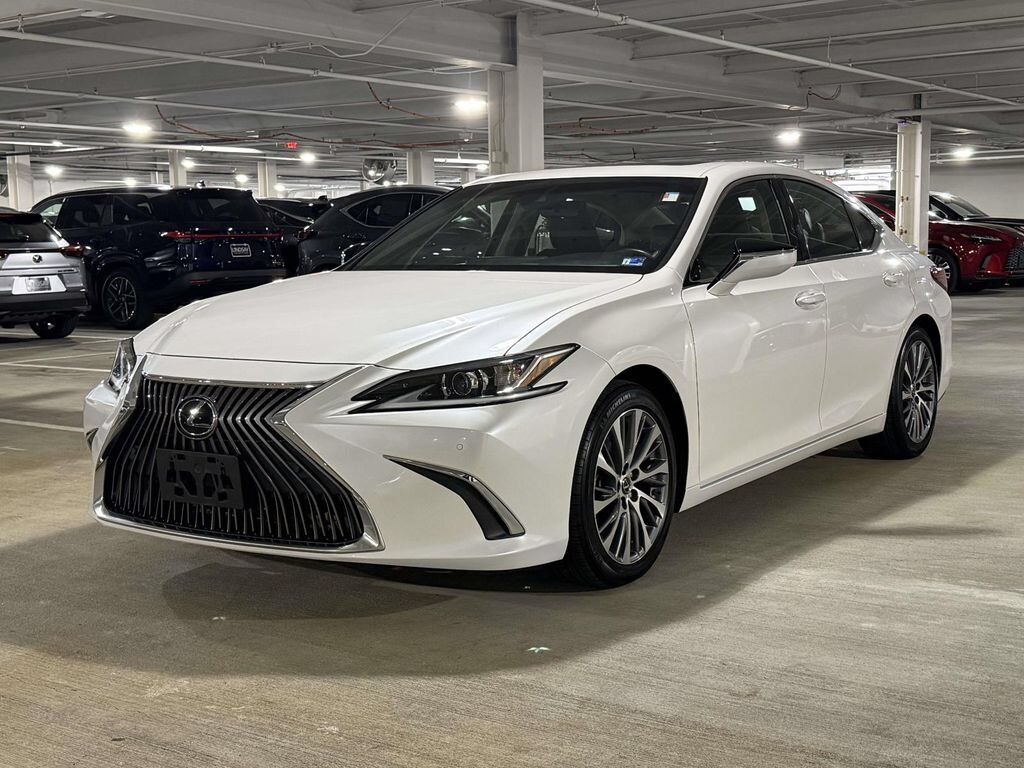 2021 LEXUS ES