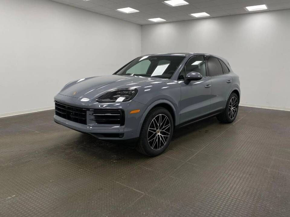 2026 PORSCHE Cayenne