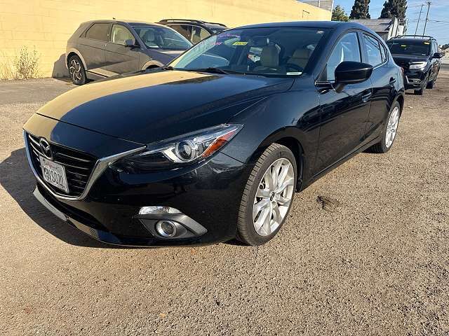 2016 MAZDA Mazda3