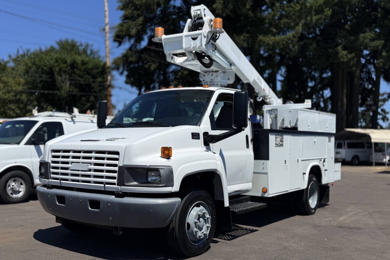 2005 GMC C5