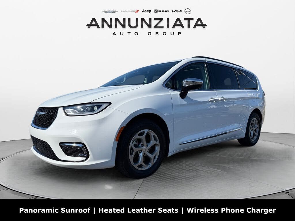 2023 CHRYSLER Pacifica