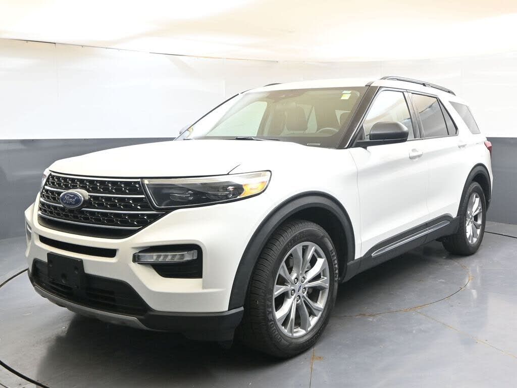 2021 FORD Explorer