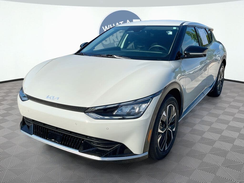 2023 KIA EV6