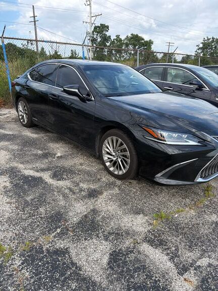 2019 LEXUS ES