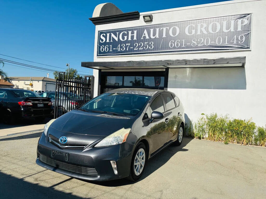 2014 TOYOTA Prius