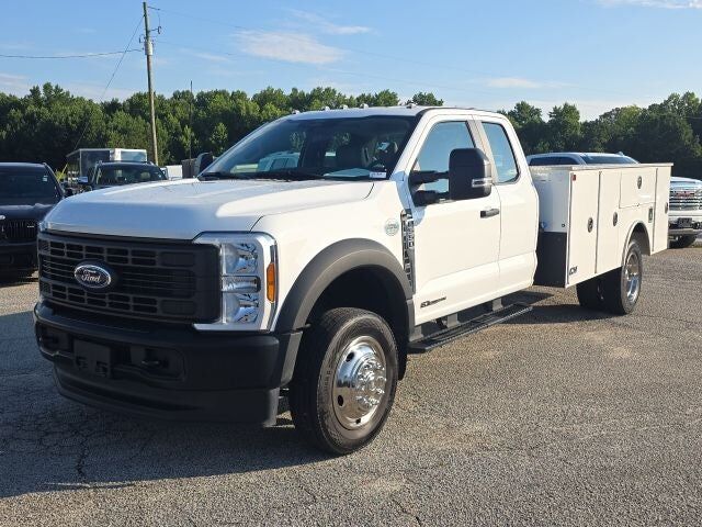 2024 FORD F-550