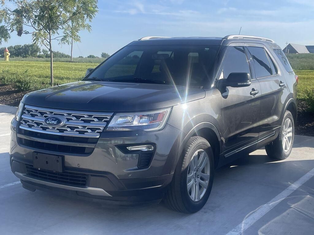 2019 FORD Explorer