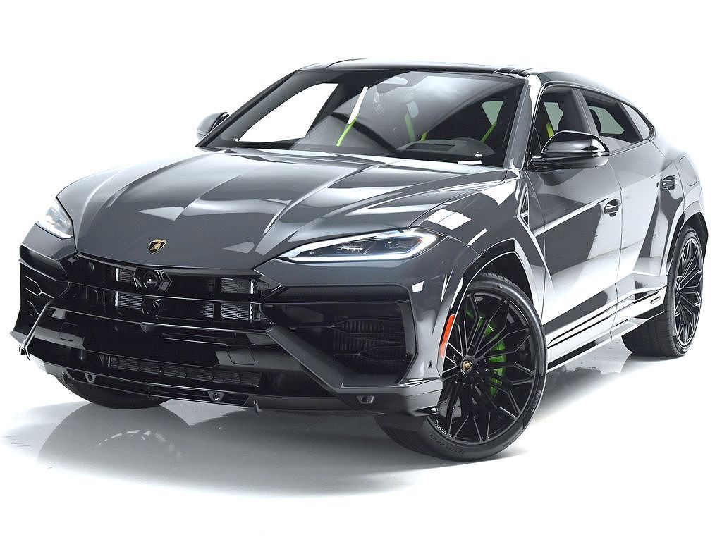 2026 LAMBORGHINI URUS