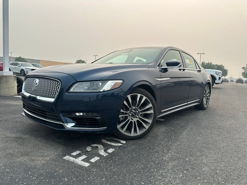 2017 LINCOLN Continental