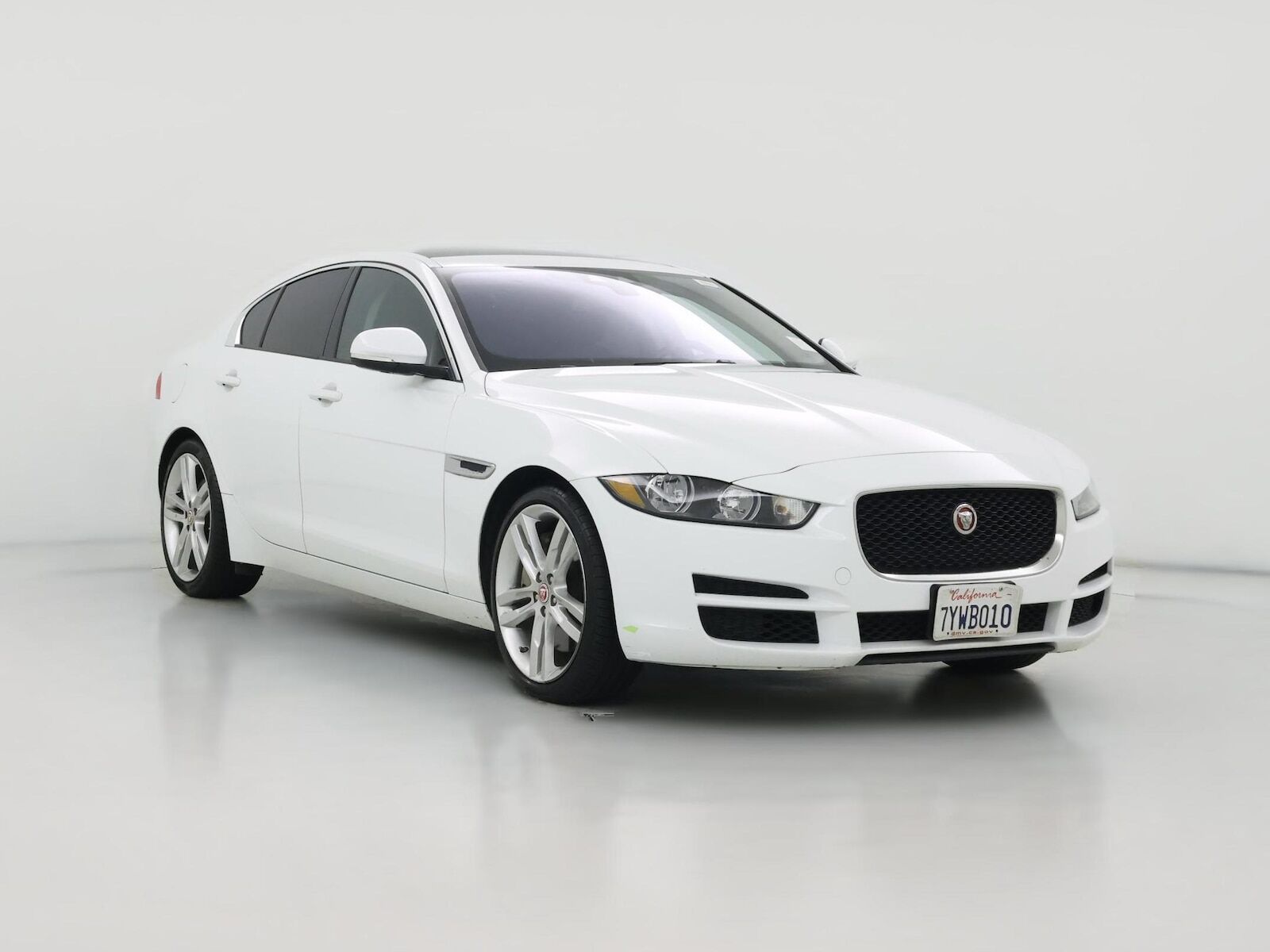 2017 JAGUAR XE