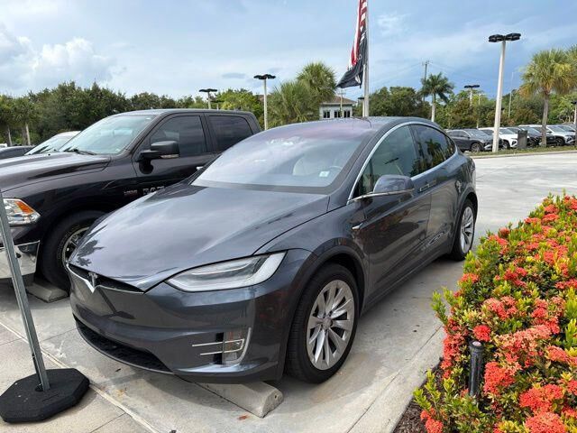 2020 TESLA Model X