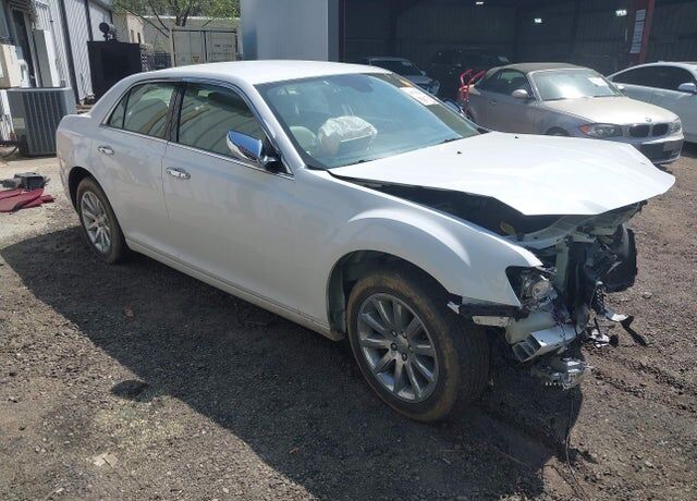 2011 CHRYSLER 300C