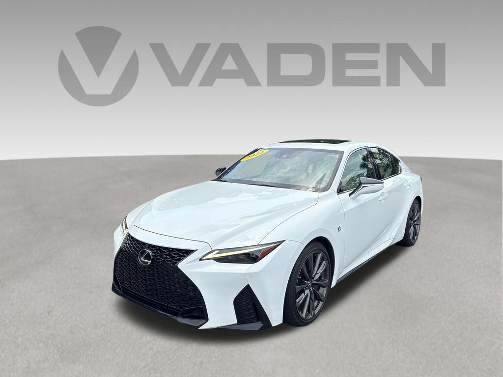 2022 LEXUS IS