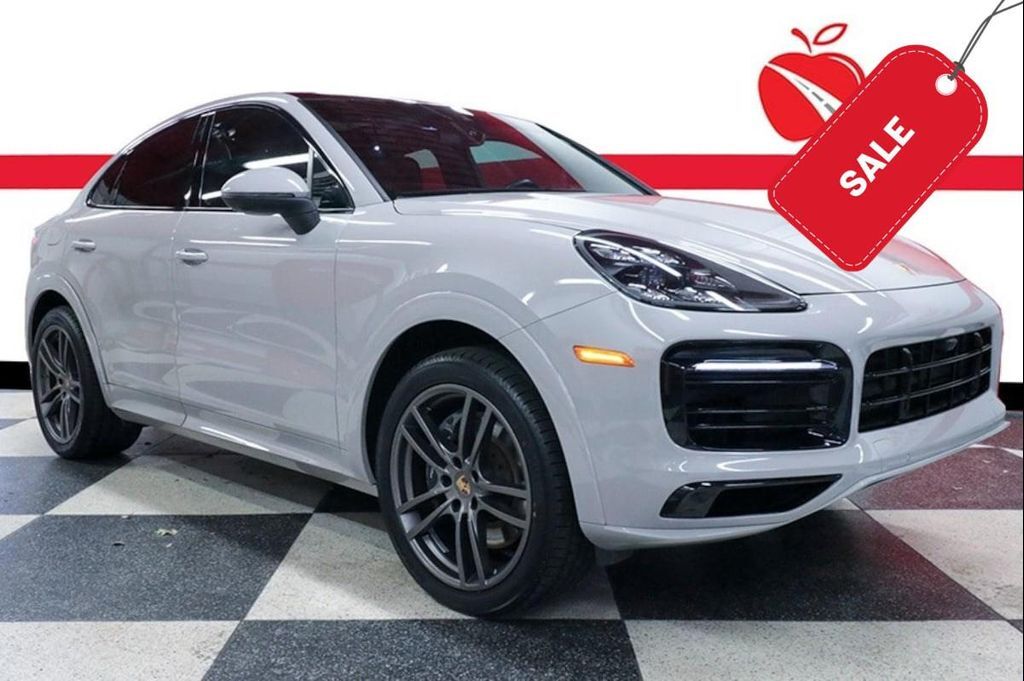 2021 PORSCHE Cayenne