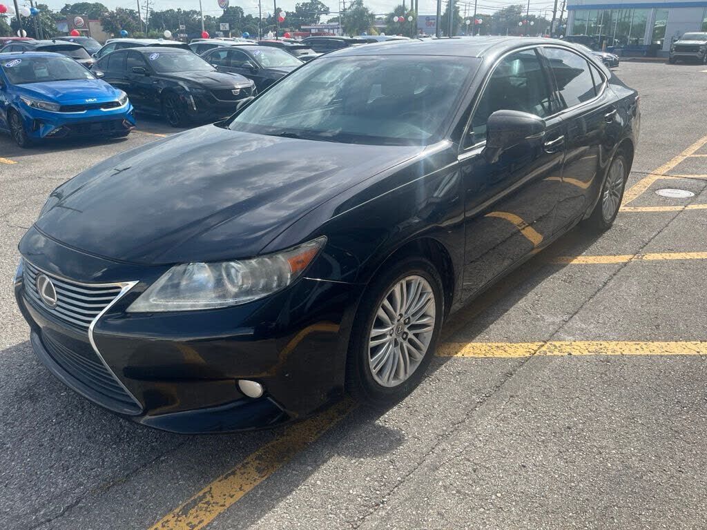 2013 LEXUS ES