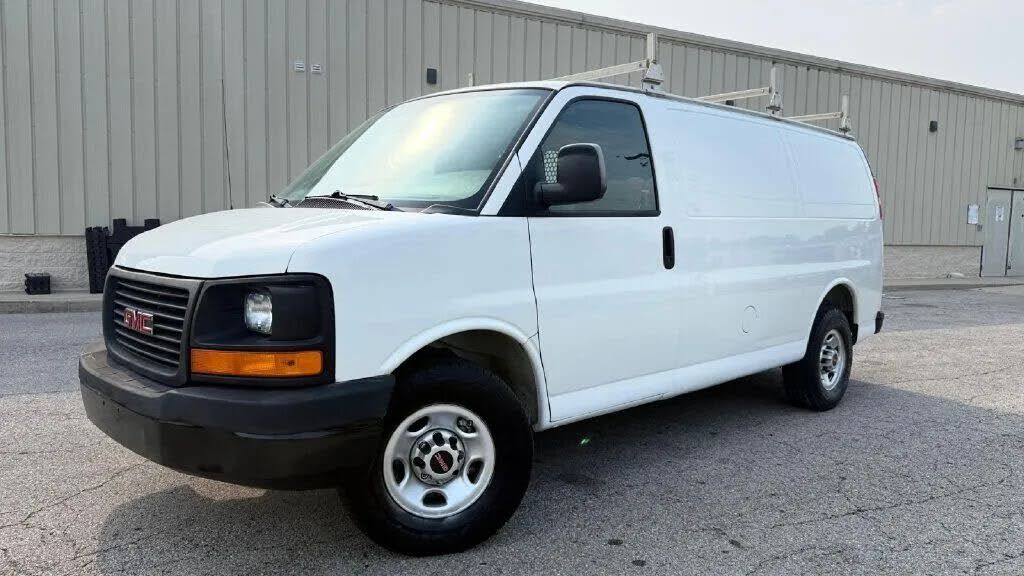 2013 GMC Savana