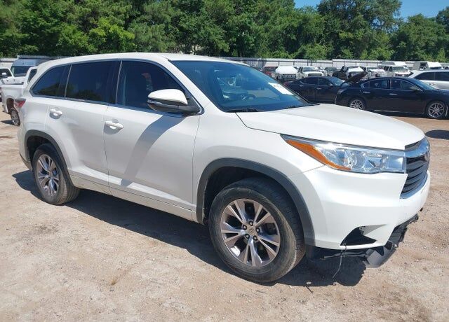2015 TOYOTA Highlander