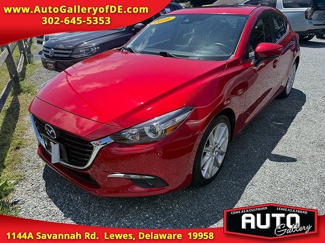 2017 MAZDA Mazda3
