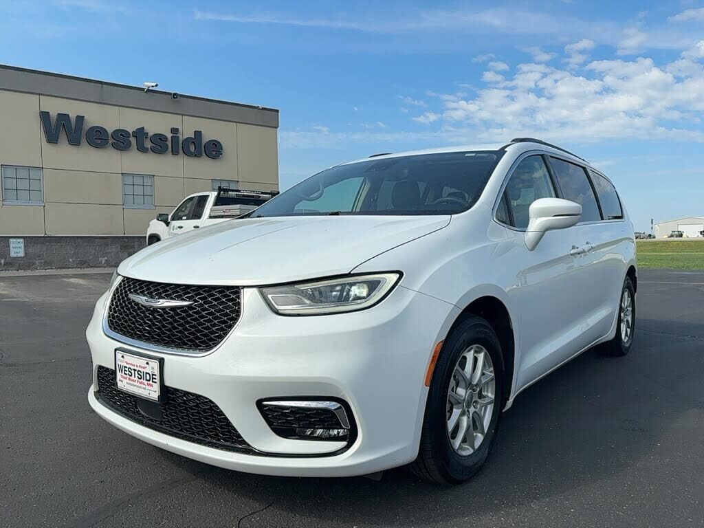 2022 CHRYSLER Pacifica