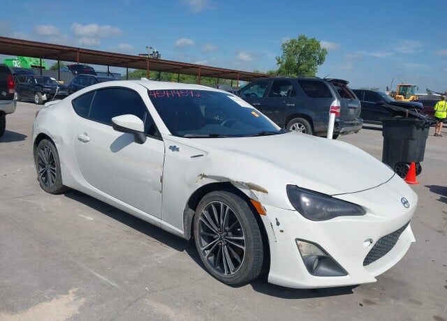 2015 TOYOTA Scion