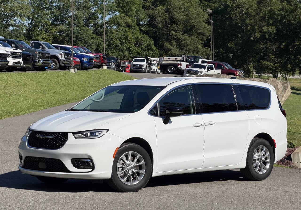 2024 CHRYSLER Pacifica