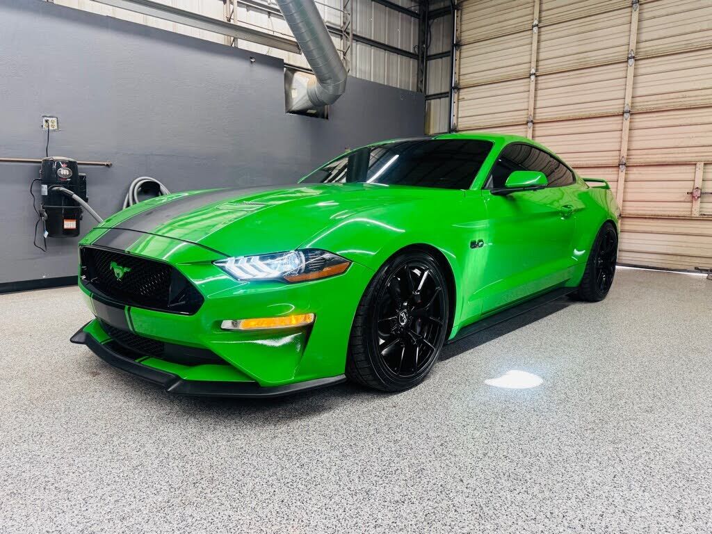 2019 FORD Mustang