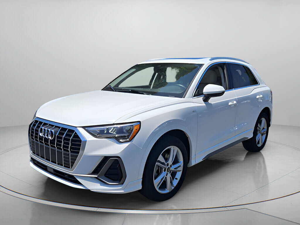 2022 AUDI Q3