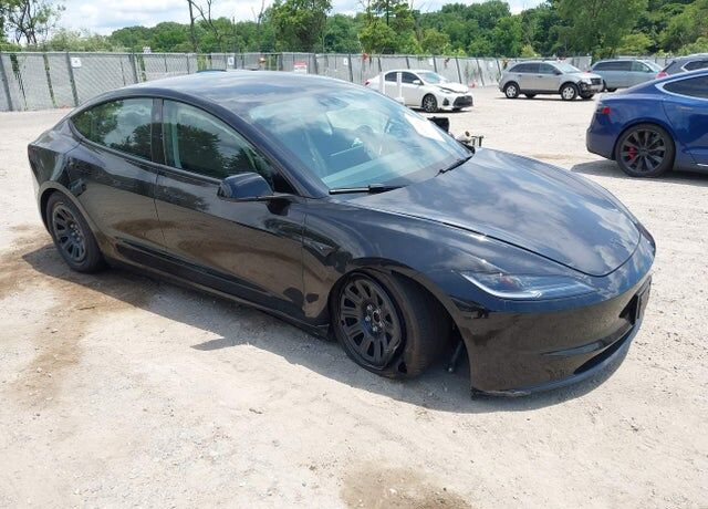 2026 TESLA Model 3