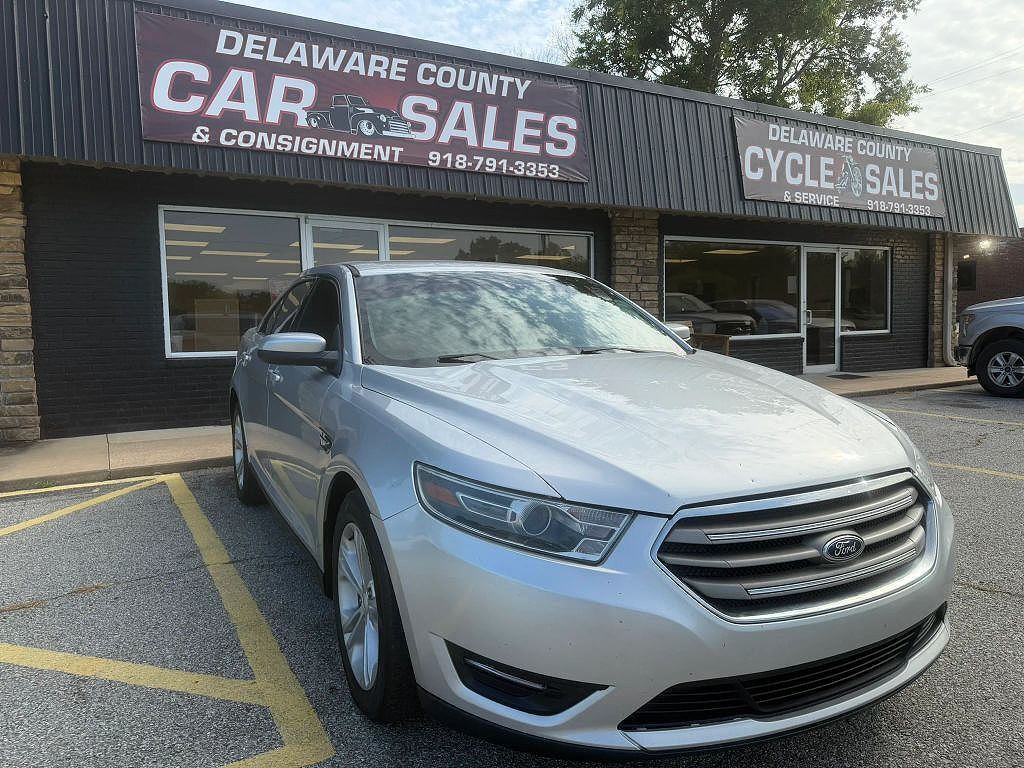 2016 FORD Taurus