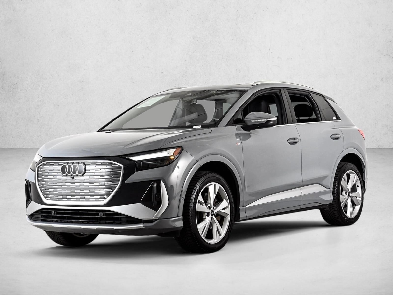 2023 AUDI Q4