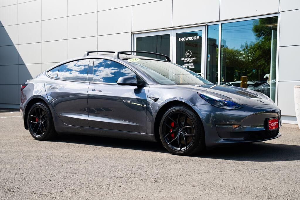 2021 TESLA Model 3
