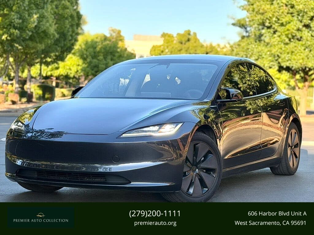 2024 TESLA Model 3