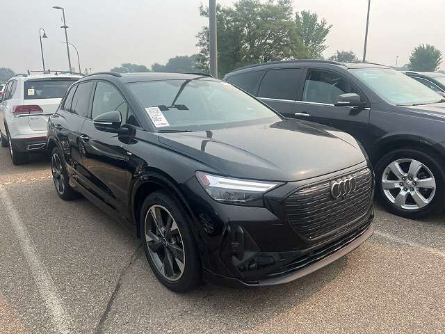 2024 AUDI Q4