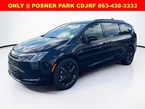 2027 CHRYSLER Pacifica