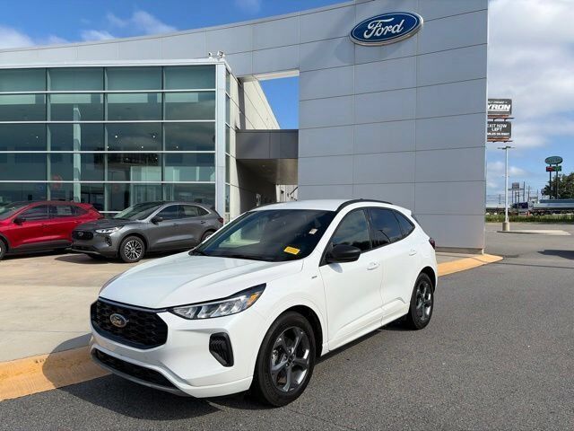 2023 FORD Escape