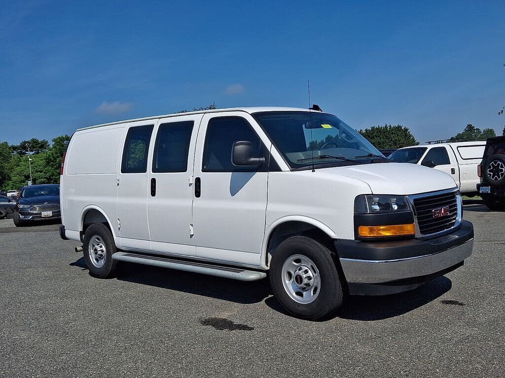 2025 GMC Savana