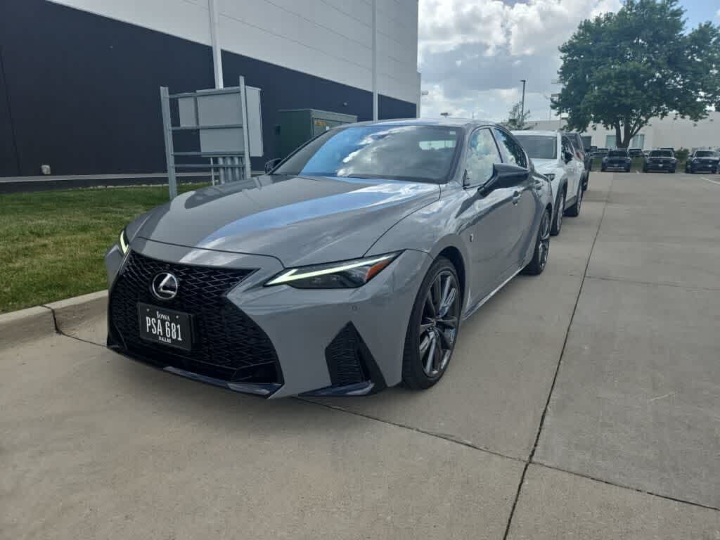 2025 LEXUS IS