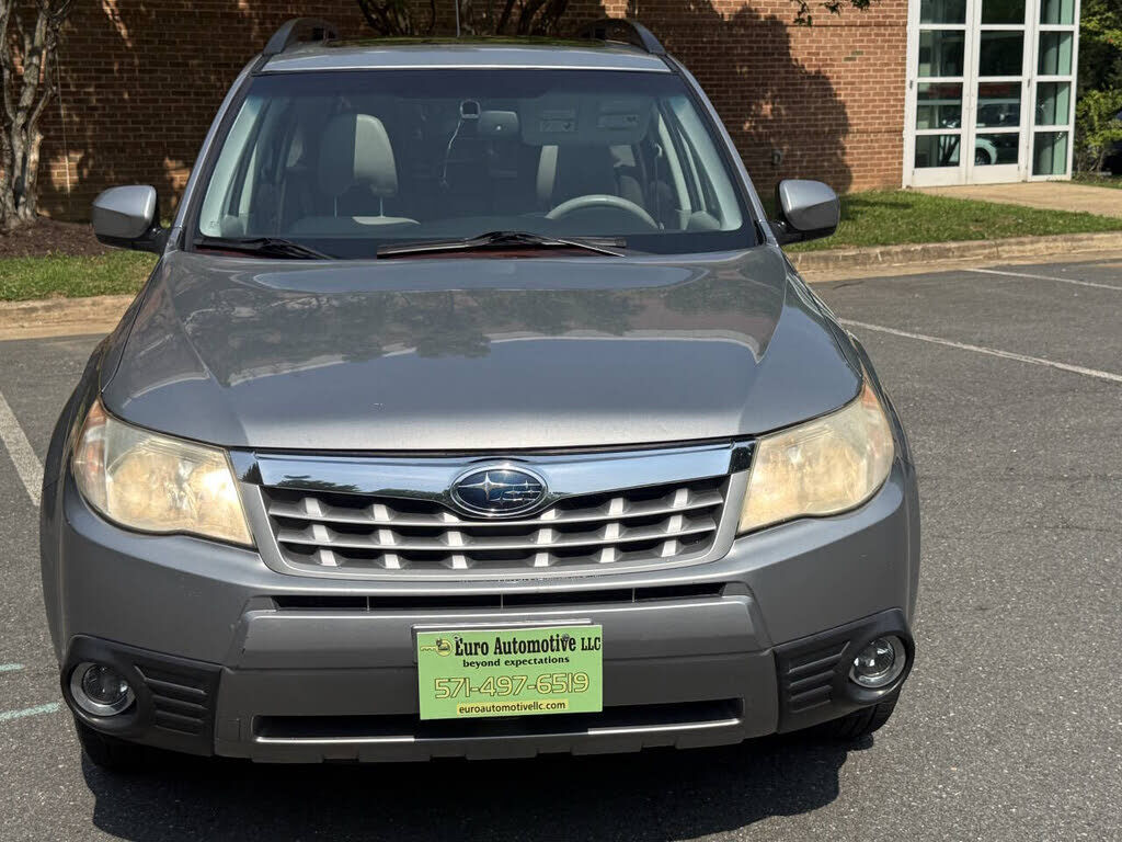 2011 SUBARU Forester