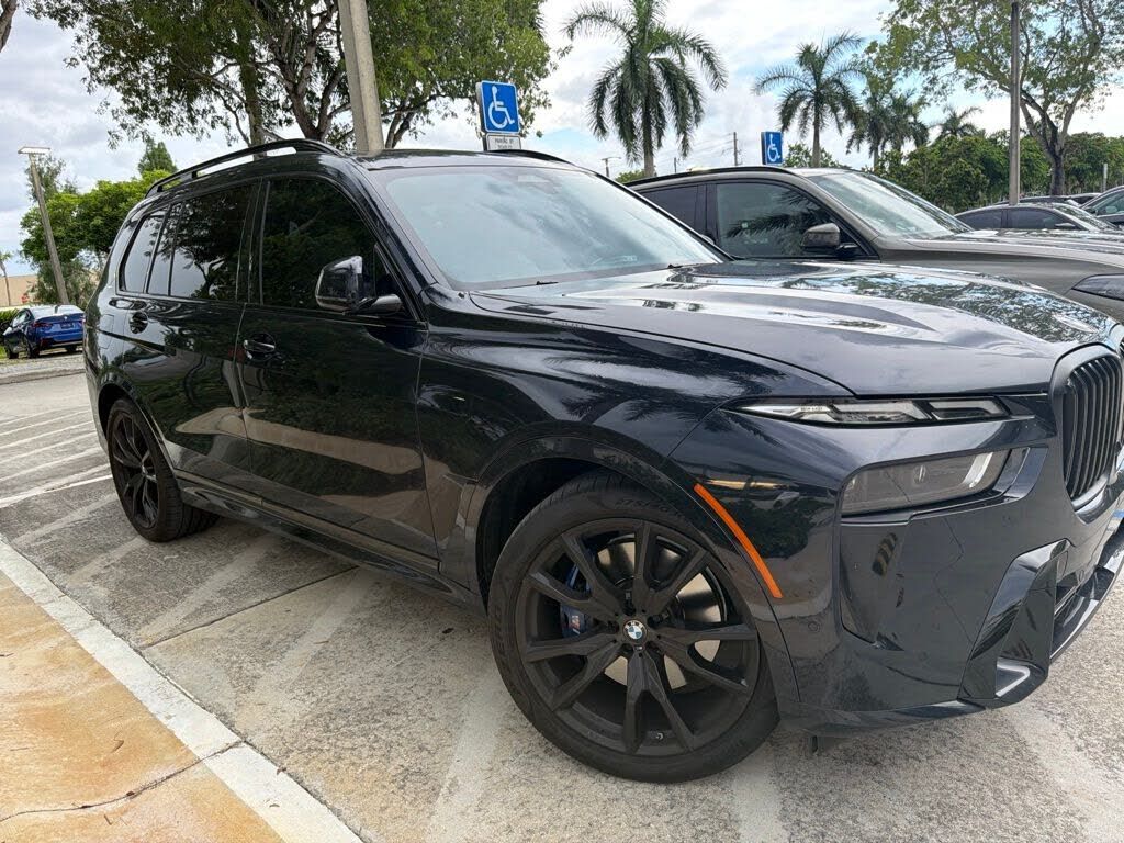 2025 BMW X7