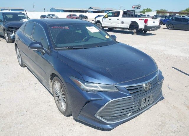 2019 TOYOTA Avalon