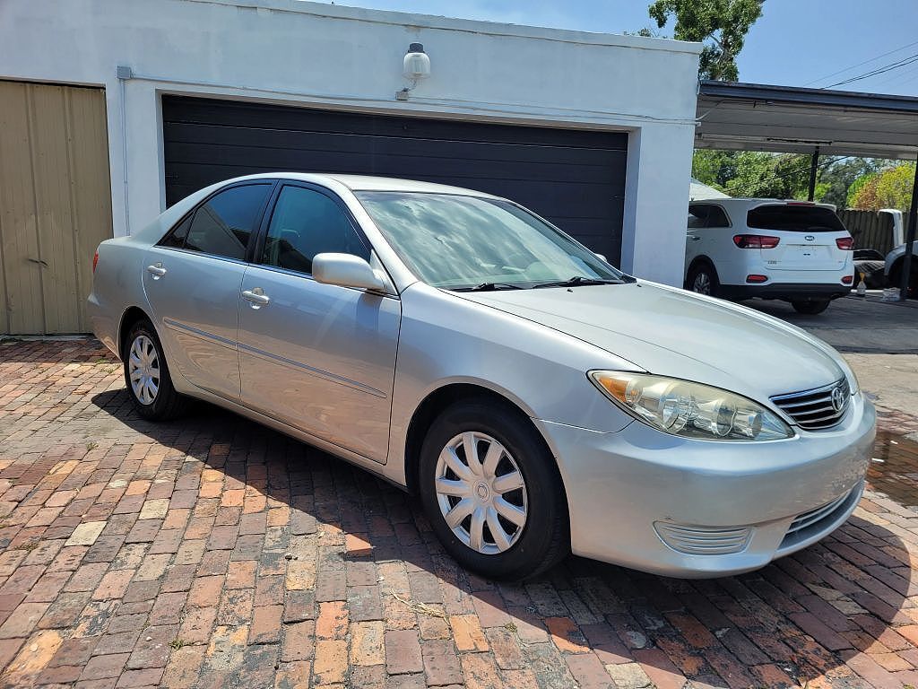 2006 TOYOTA Camry