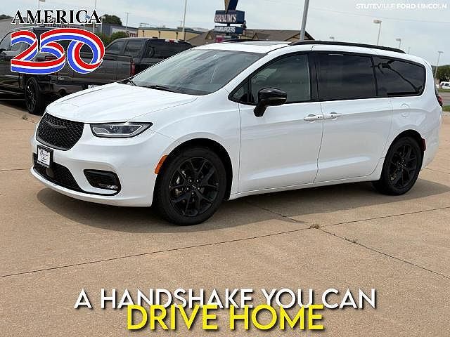 2025 CHRYSLER Pacifica